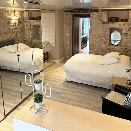 Villa Authentique Et Architecturale - Centre