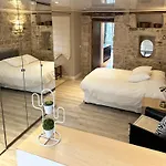 Βίλα Authentique Et Architecturale - Centre