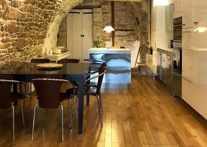 Authentique Et Architecturale - Centre Villa